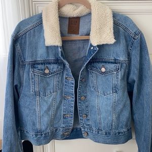 BRAND NEW oversized cropped sherpa denim jacket